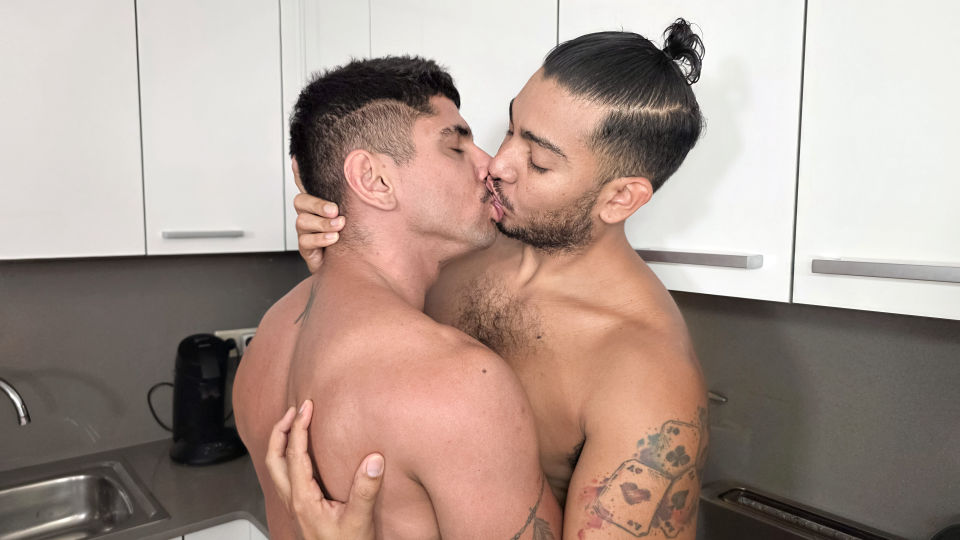 New Hunk Dominaed By Donny!