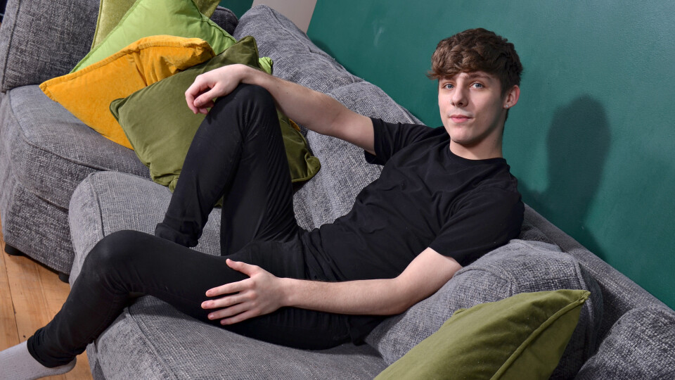 New Vers Bottom Twink Leo