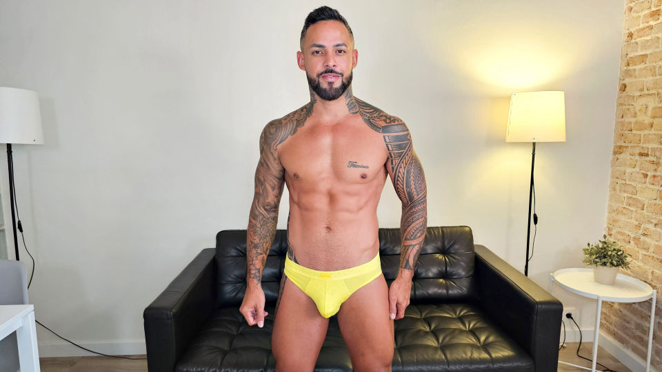 Meet Puerto Rican Hunk Jona Ortiz