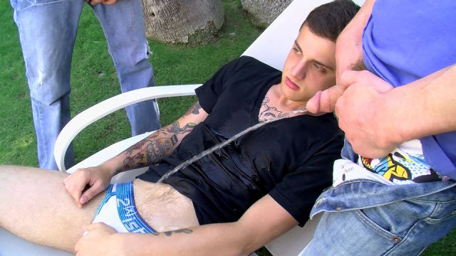 Pissing Threesome Fuck Boys