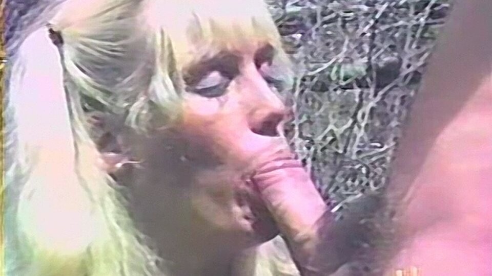 Plump Amateur Gets a Facial