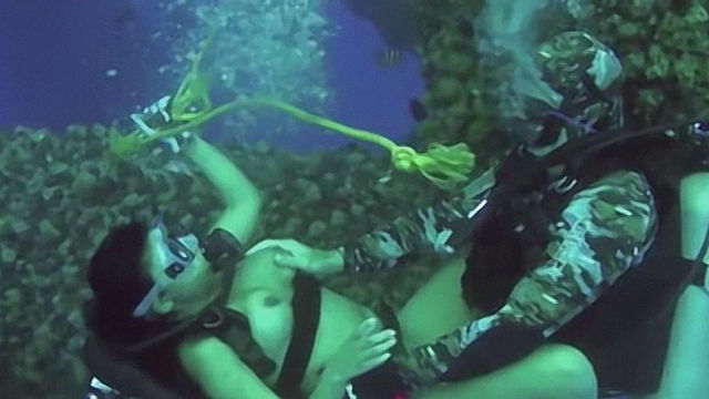 Mickaela And Lars Do Underwater Hardcore