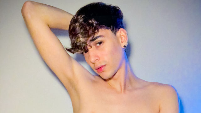 Twinky Teen In The Bathroom