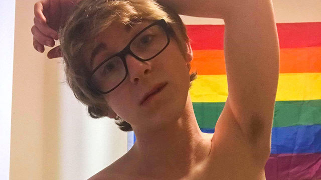 Twink Can Lick His Own Cock