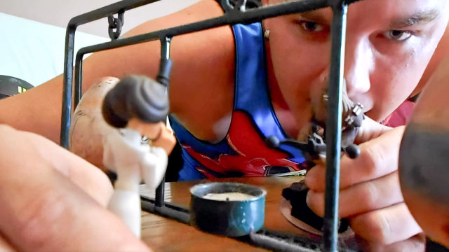 Giant Thinks You're a Toy