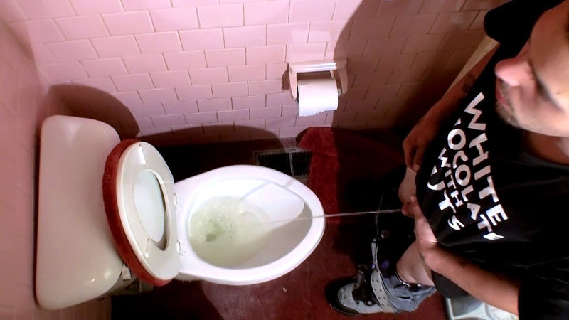 A Room Of Pissing Dicks