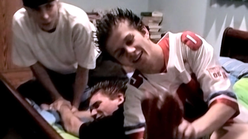 Kelly Beats The Down Hard