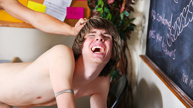 Twinks Fuck to Relieve Stress