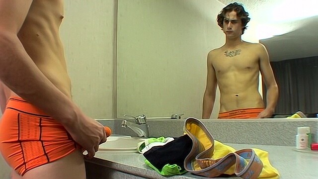 Joey - Pickin' A Pair!